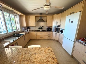 24608-villa-for-sale-in-puerto-lumbreras-9930