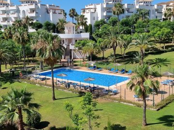 24641-apartment-for-sale-in-estepona-995745-x