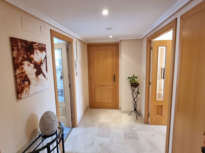 Image No.24-2 Bed Apartment for sale