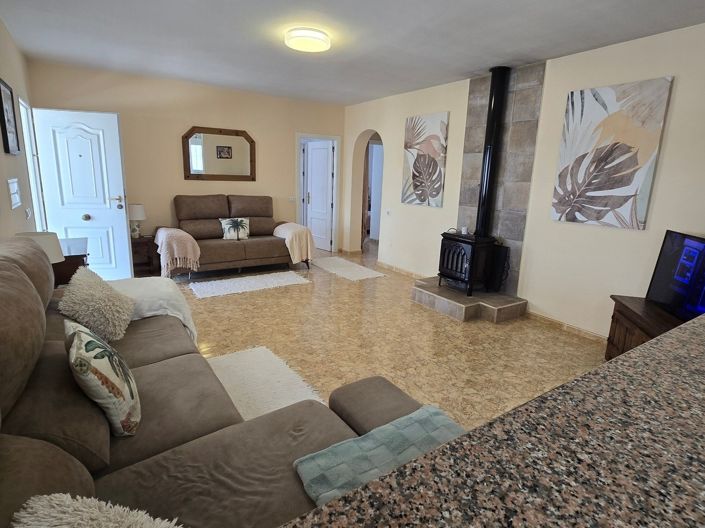 Image No.9-3 Bed Villa for sale