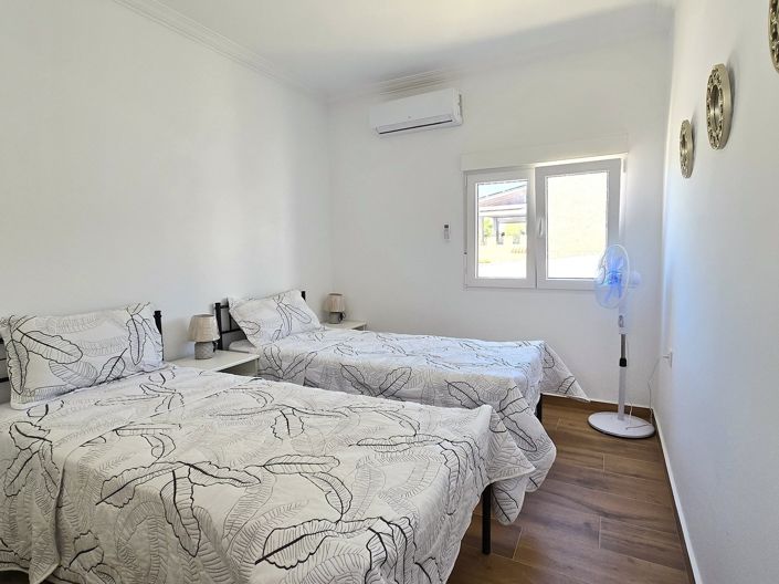 Image No.12-3 Bed Villa for sale