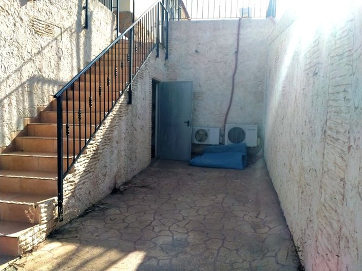 Image No.25-4 Bed Villa for sale