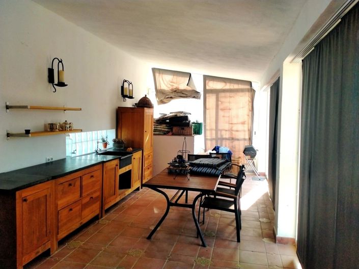 Image No.3-4 Bed Villa for sale