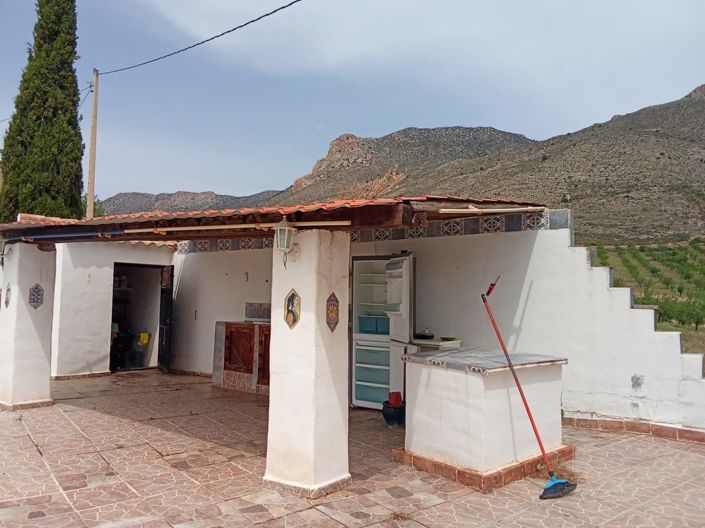 Image No.17-5 Bed Property for sale
