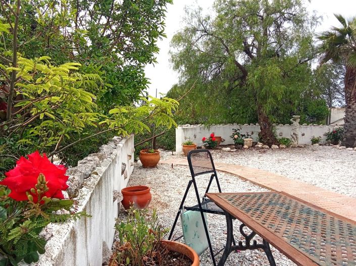Image No.18-5 Bed Property for sale