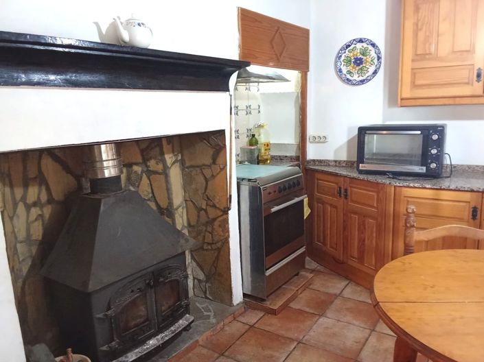 Image No.5-5 Bed Property for sale