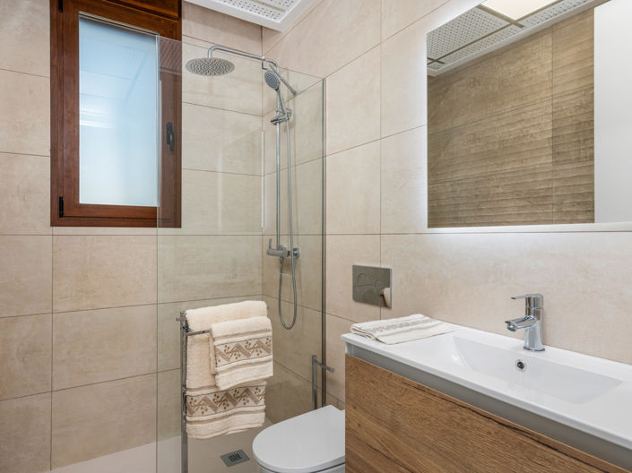 Image No.20-3 Bed Villa for sale