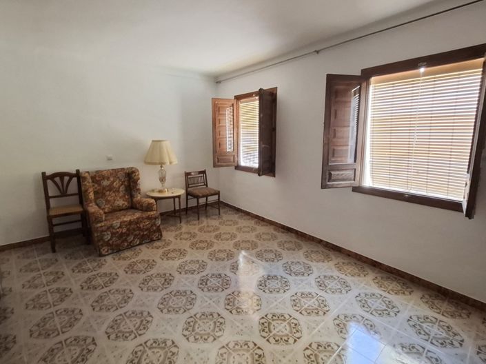 Image No.18-3 Bed Village House for sale