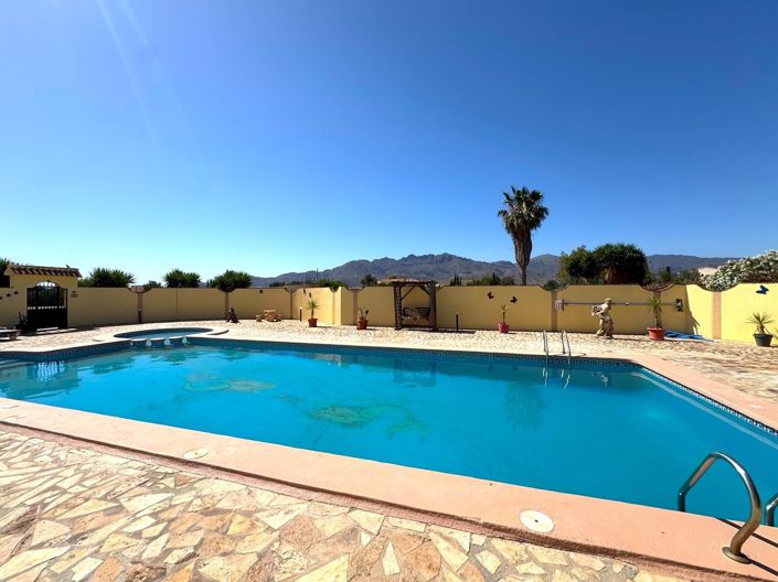 Image No.29-7 Bed Villa for sale