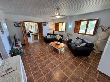24667-villa-for-sale-in-turre-1017440-xml
