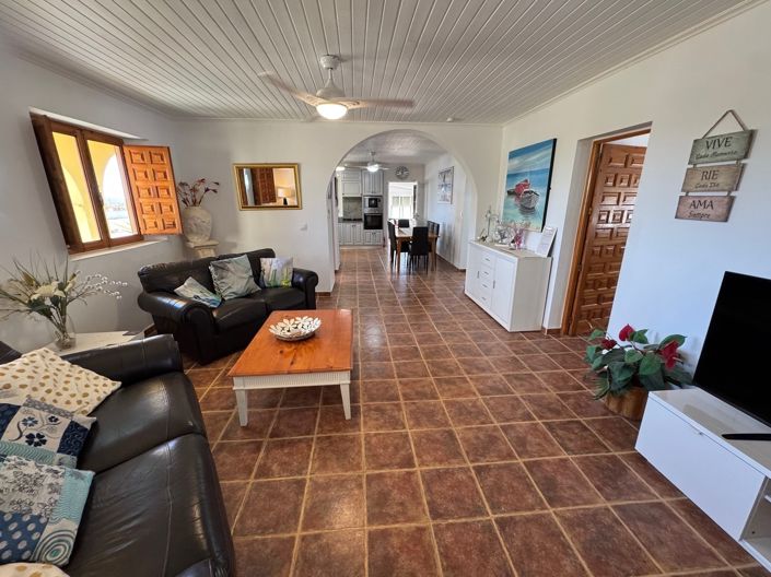 Image No.6-7 Bed Villa for sale