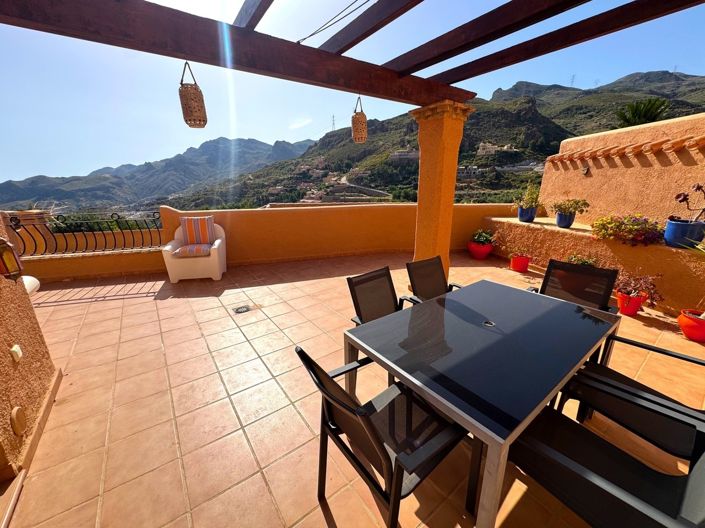 Image No.12-3 Bed Villa for sale