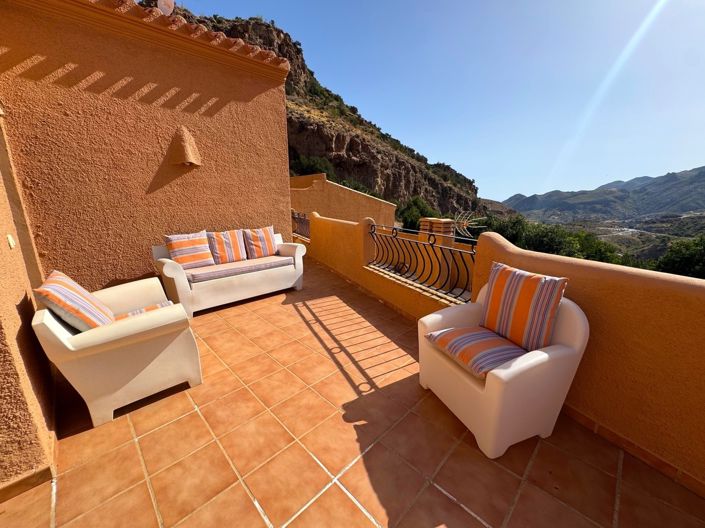 Image No.14-3 Bed Villa for sale