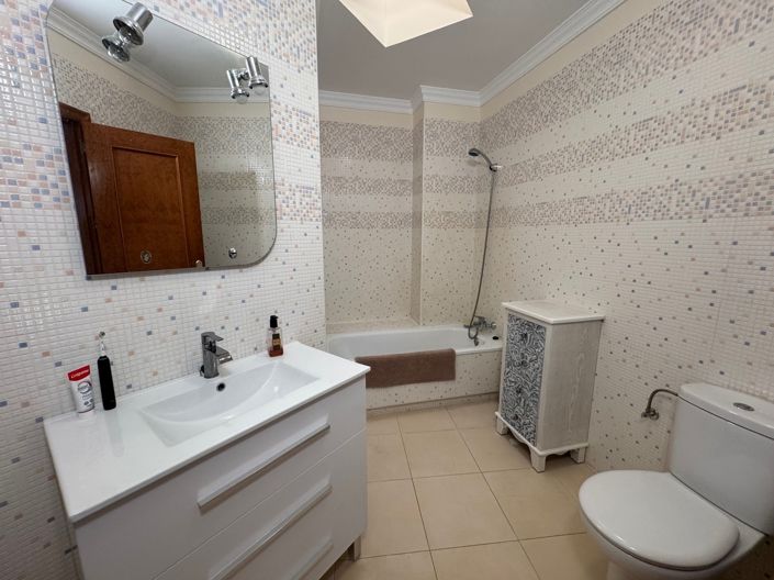 Image No.18-3 Bed Villa for sale