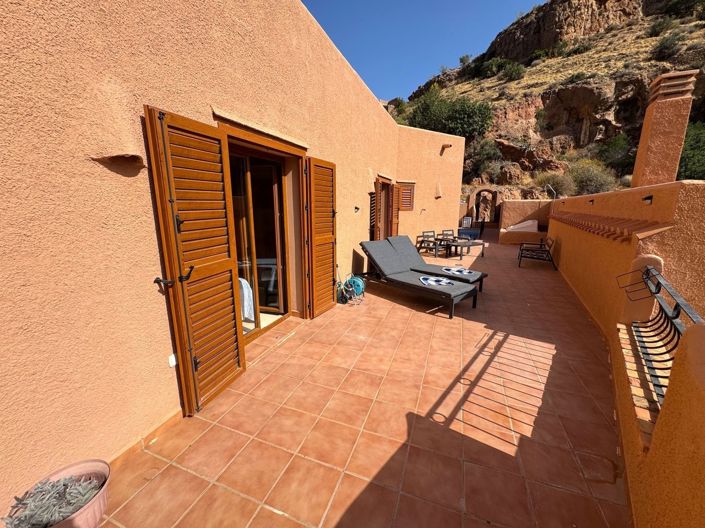 Image No.29-3 Bed Villa for sale