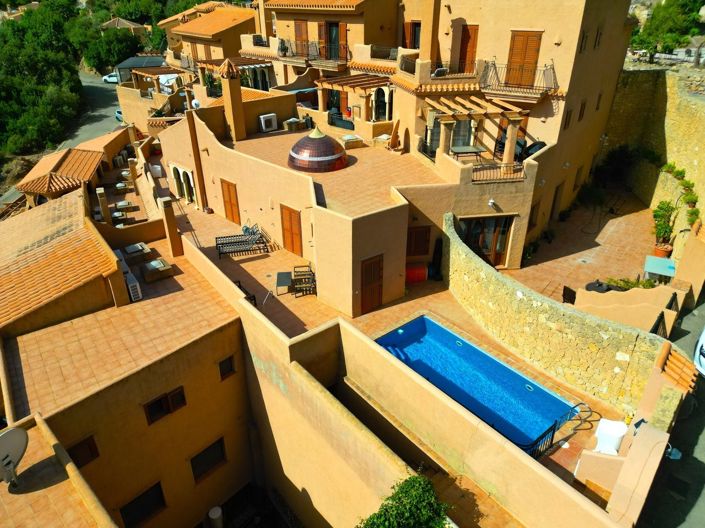 Image No.30-3 Bed Villa for sale