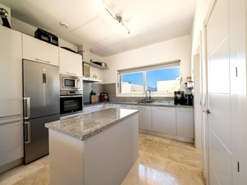 24768-villa-for-sale-in-coin-1020019-xml