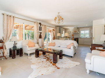 24767-villa-for-sale-in-coin-1019991-xml