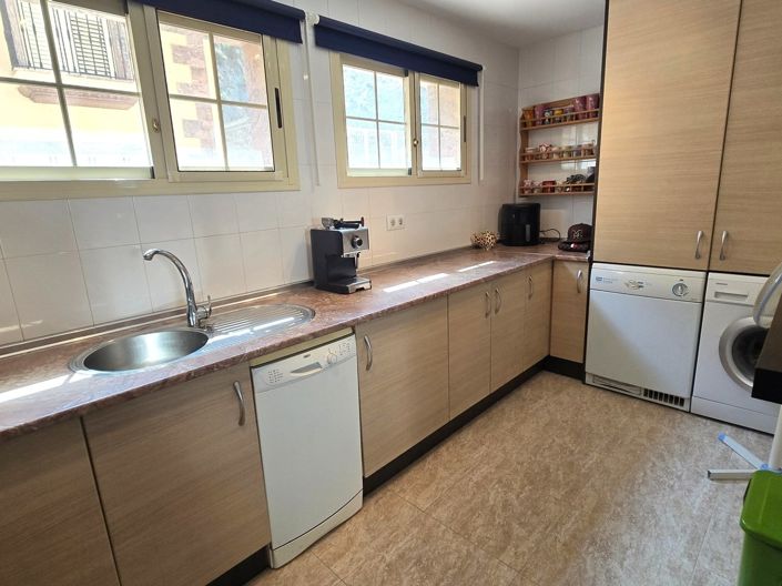 Image No.2-3 Bed Property for sale