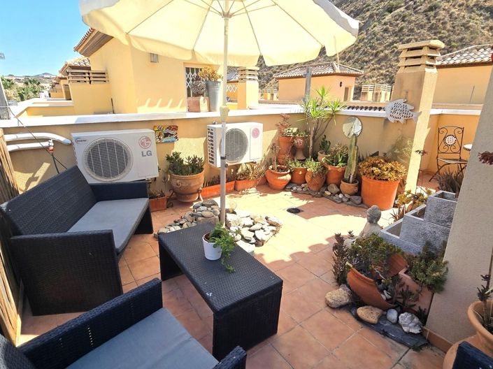 Image No.25-3 Bed Property for sale