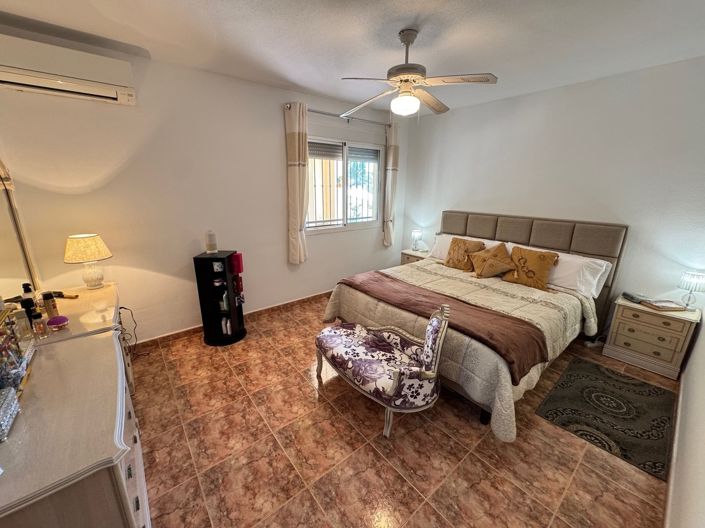 Image No.18-3 Bed Villa for sale