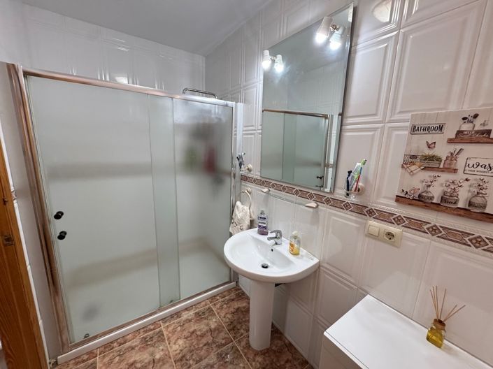 Image No.22-3 Bed Villa for sale
