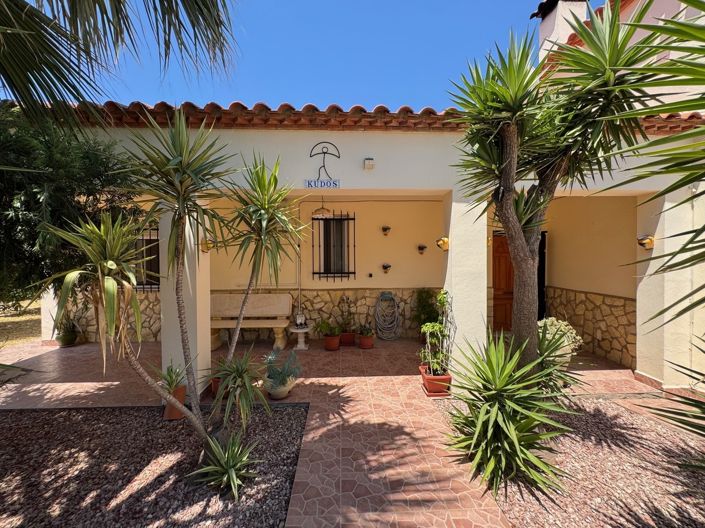 Image No.29-3 Bed Villa for sale