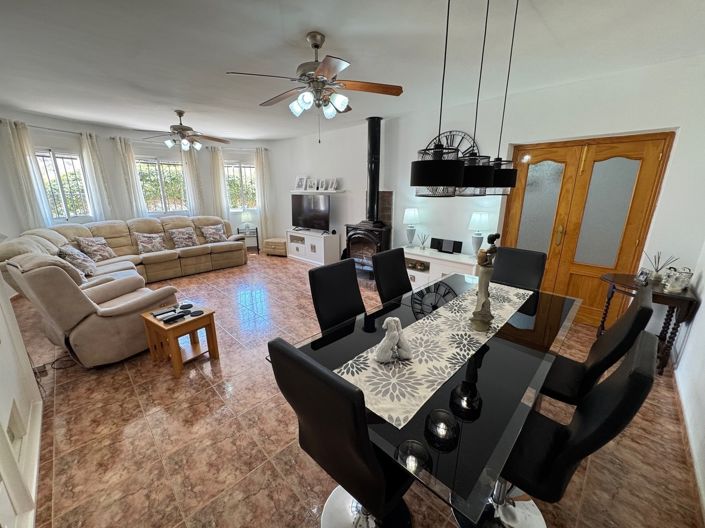 Image No.3-3 Bed Villa for sale