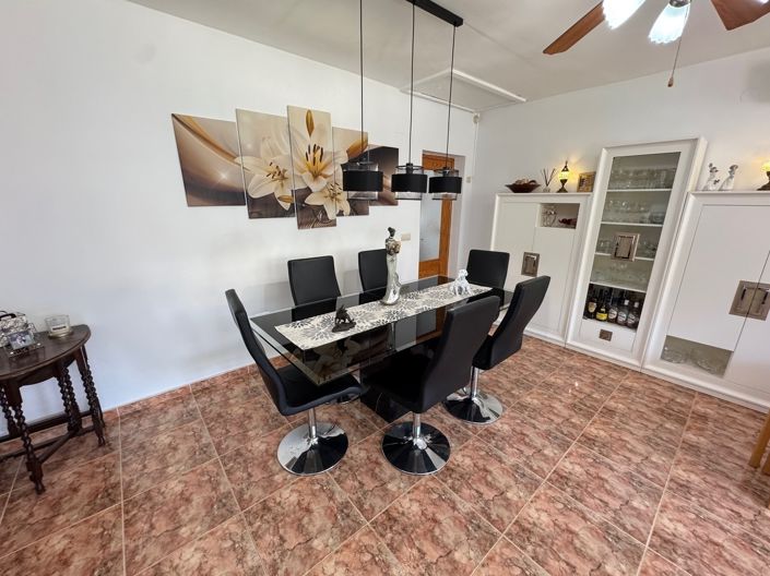 Image No.4-3 Bed Villa for sale