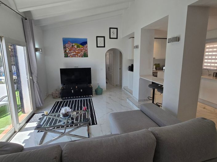 Image No.4-3 Bed Villa for sale