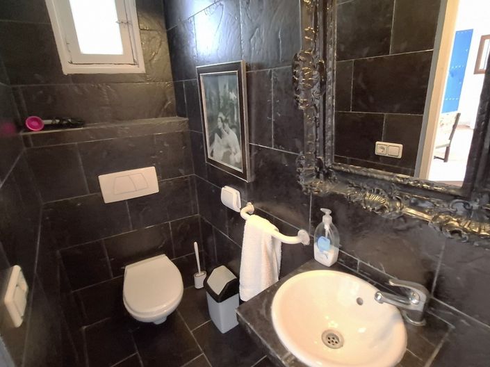 Image No.29-3 Bed Village House for sale