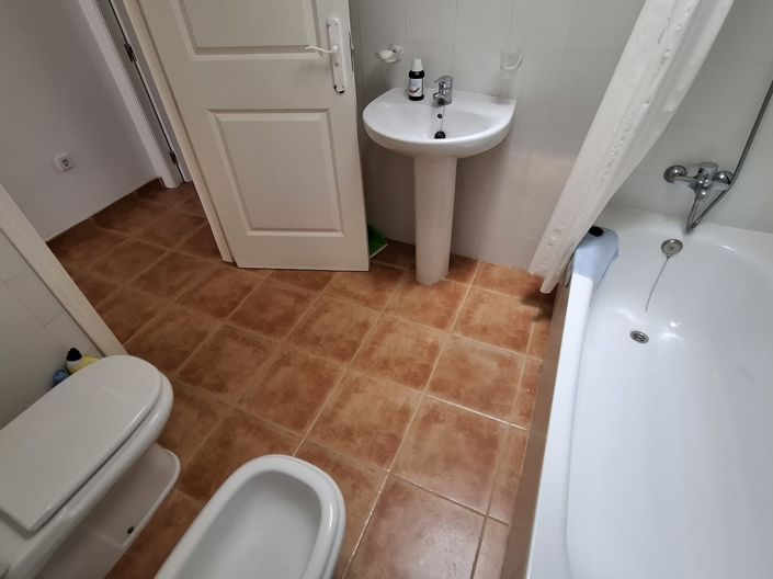 Image No.16-2 Bed Apartment for sale