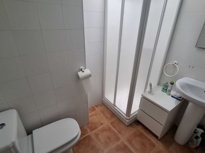 Image No.17-2 Bed Apartment for sale