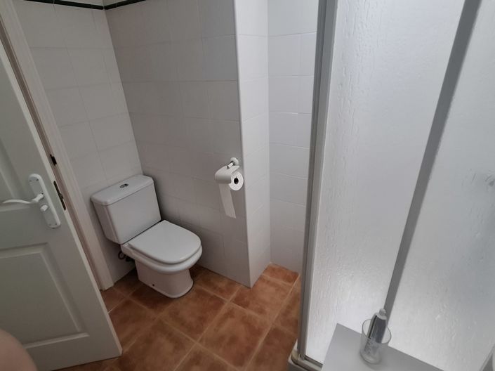 Image No.18-2 Bed Apartment for sale