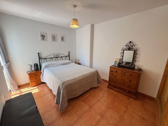 Image No.18-2 Bed Apartment for sale