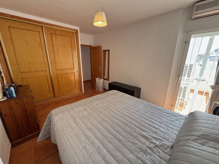Image No.20-2 Bed Apartment for sale