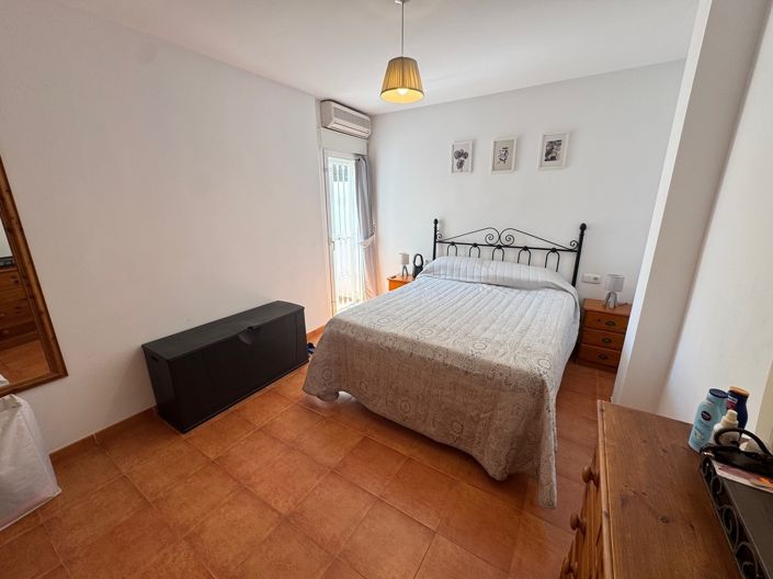 Image No.21-2 Bed Apartment for sale