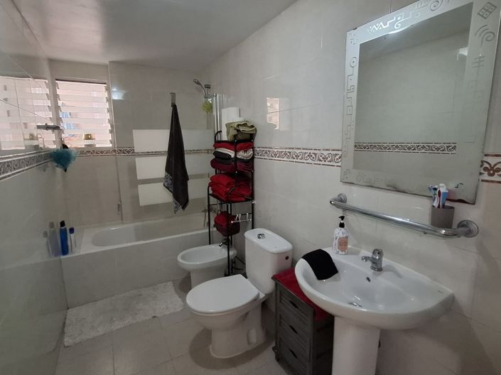 Image No.24-4 Bed Apartment for sale