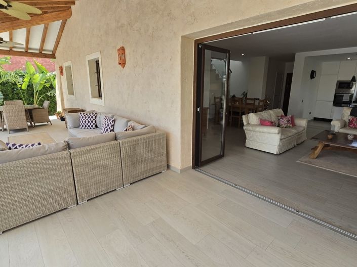 Image No.4-4 Bed Villa for sale