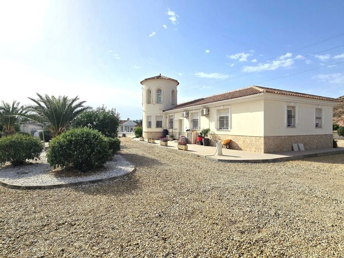 Image No.24-3 Bed Villa for sale