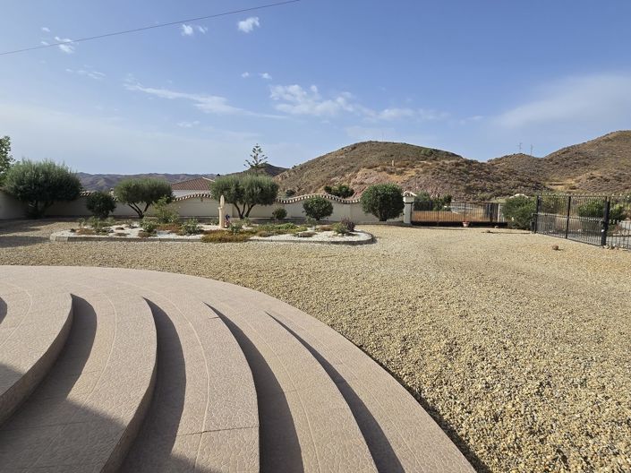 Image No.26-3 Bed Villa for sale