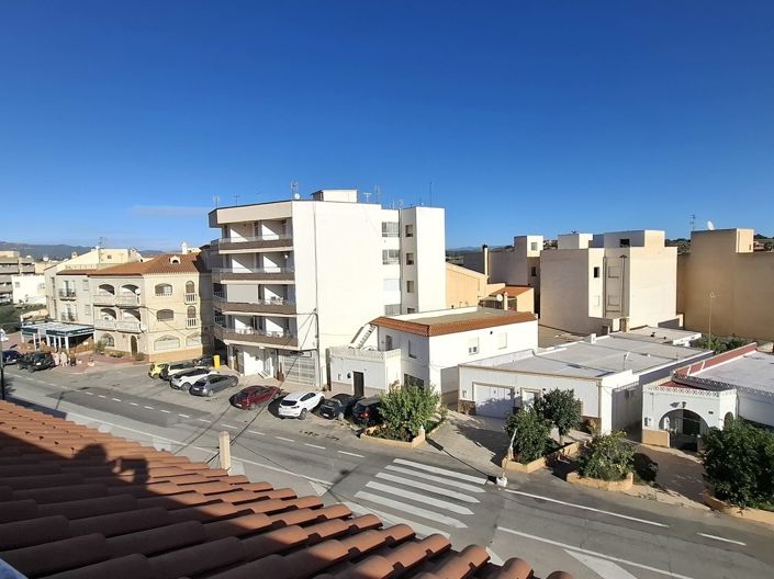 Image No.23-2 Bed Apartment for sale
