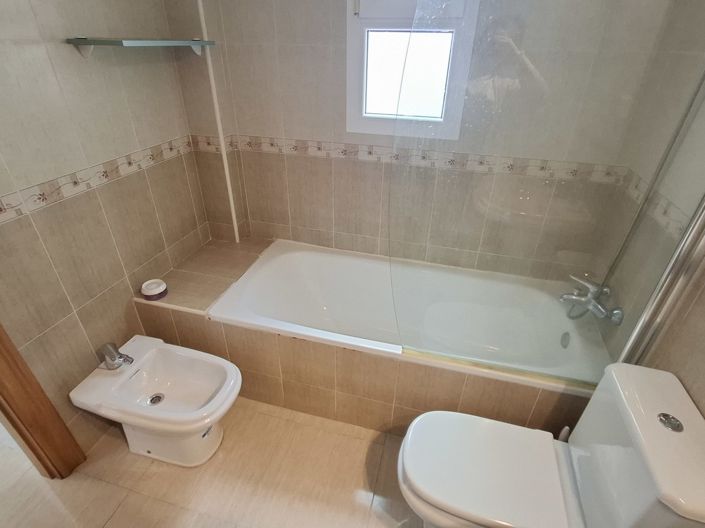 Image No.8-2 Bed Apartment for sale