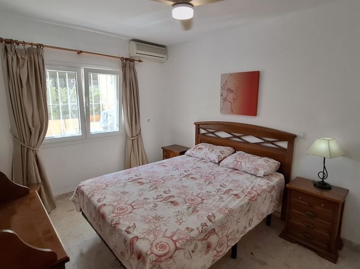 Image No.19-3 Bed Apartment for sale