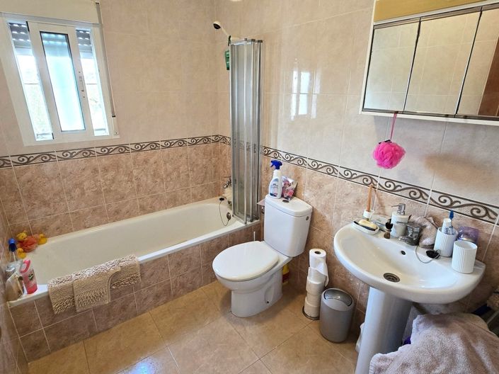 Image No.20-4 Bed Villa for sale