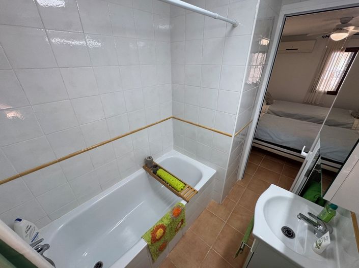 Image No.19-2 Bed Apartment for sale