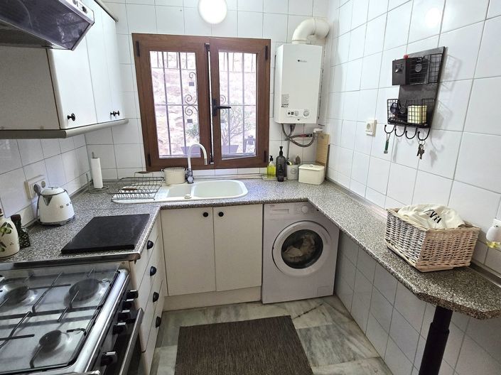 Image No.8-2 Bed Property for sale