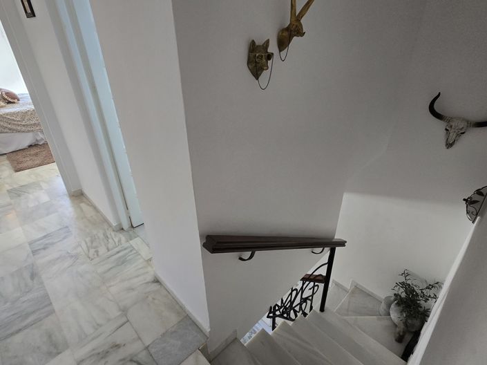 Image No.9-2 Bed Property for sale