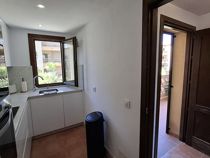 Image No.14-3 Bed Property for sale