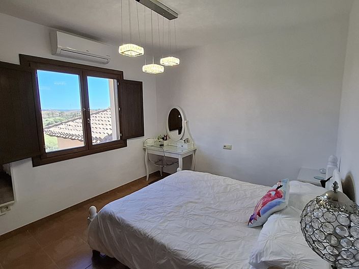 Image No.24-3 Bed Property for sale